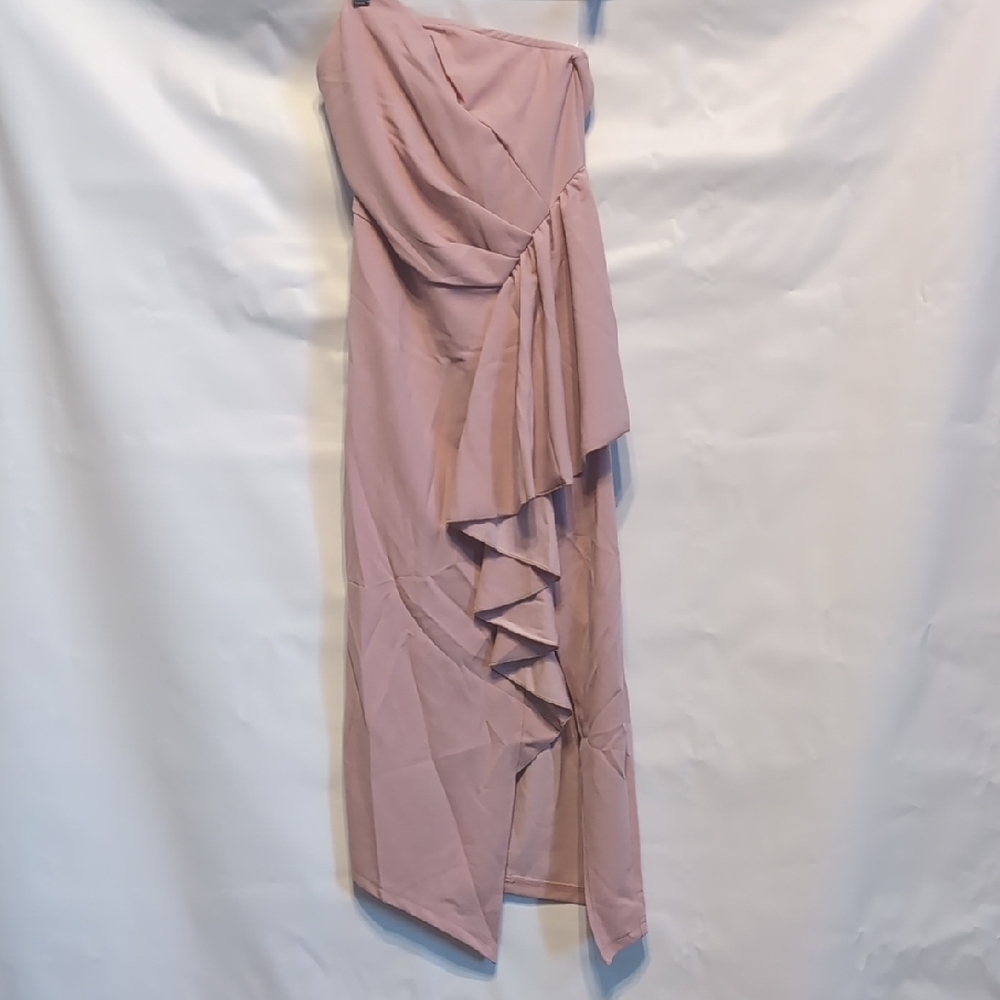Elegant Pink Strapless Dress